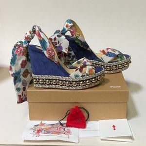 NEW NIB Christian Louboutin Levantinana 120 suede wedges, Version China Blue, 39